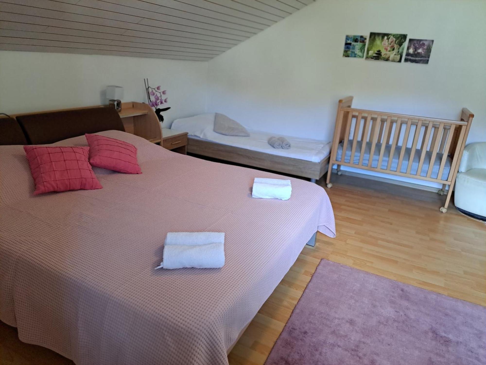 Apartments Bukor Lukovica pri Domzalah Room photo